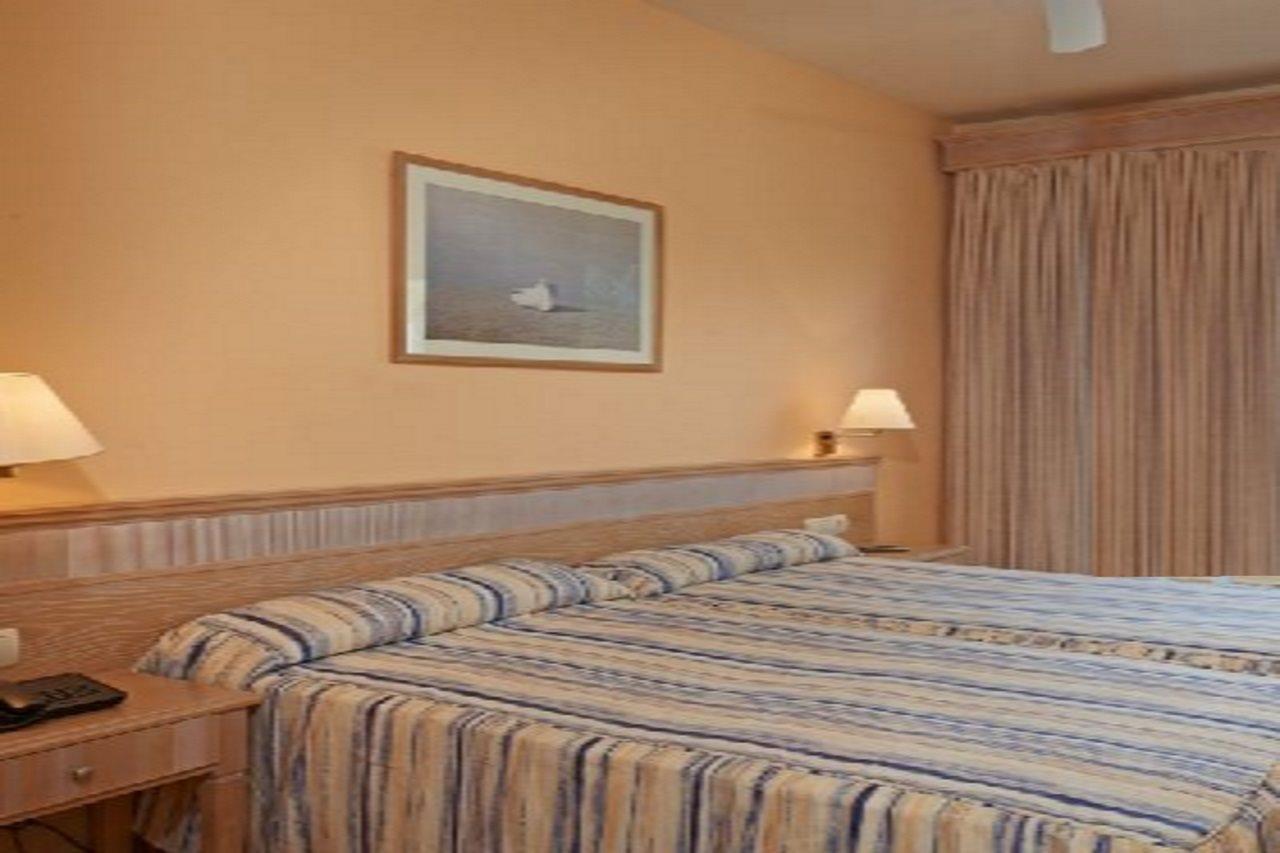 Bluewater Hotel Colonia de Sant Jordi Exterior photo