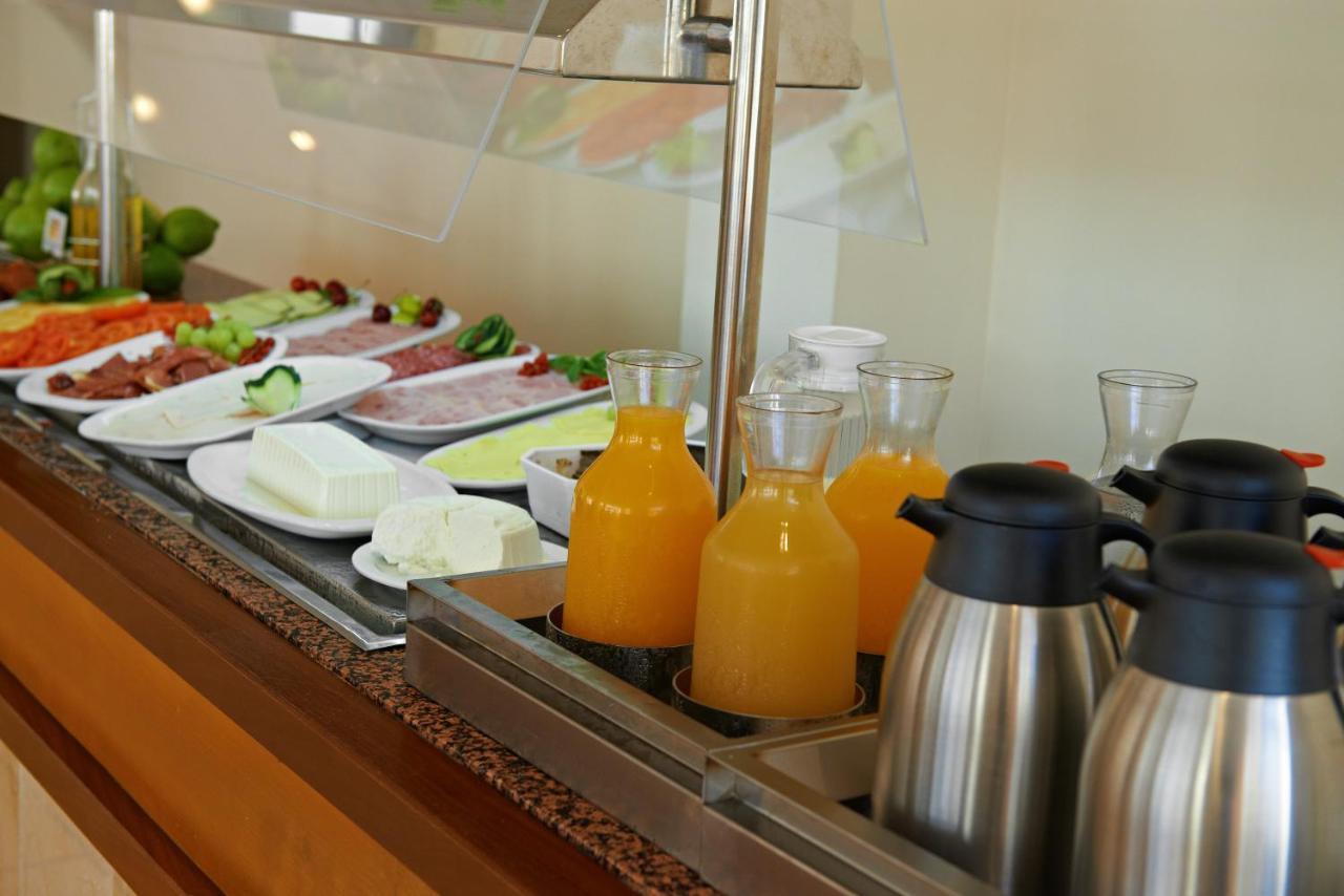 Bluewater Hotel Colonia de Sant Jordi Room photo